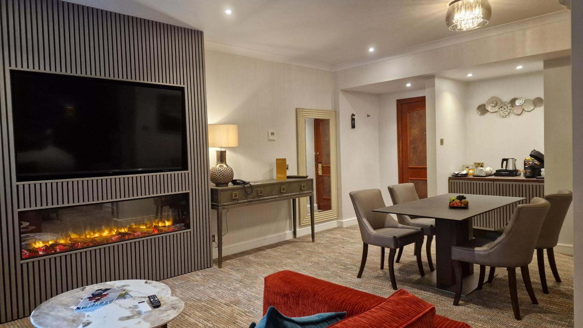 Coppid Beech Bracknell Exterior foto
