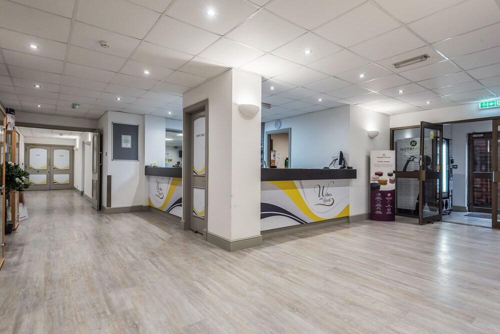 Coppid Beech Bracknell Exterior foto